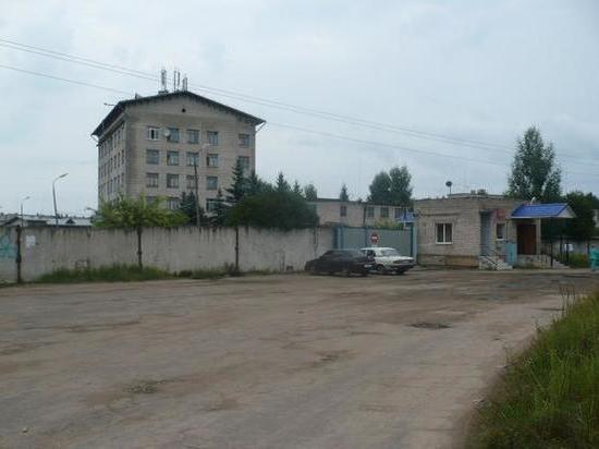 Санитары психбольницы в Богданово: Таблеток нет, но мы держим
